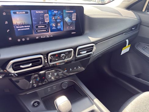 New 2026 Nissan Sentra SV FWD image 20