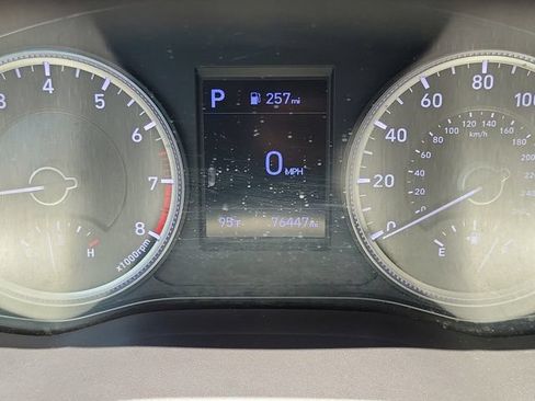Used 2020 Hyundai Santa Fe SE FWD image 27