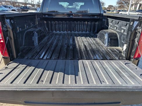 Used 2023 Chevrolet Silverado 1500 Custom image 28