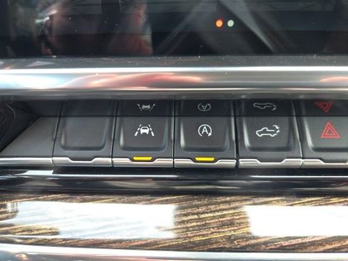 Used 2024 GMC Sierra 1500 SLE w/ Preferred Package image 32