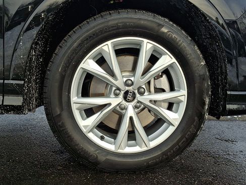 Certified 2025 Audi Q3 2.0T Premium w/ Convenience Package image 8