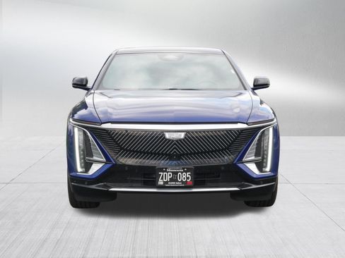 Used 2024 Cadillac Lyriq Luxury w/ LPO, Floor Liner Package AWD/4WD image 2