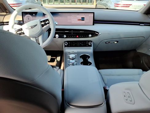 New 2026 Genesis GV70 2.5T Advanced AWD/4WD image 12