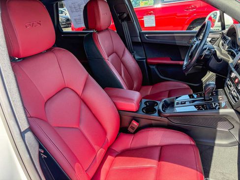 Used 2023 Porsche Macan GTS AWD/4WD image 15