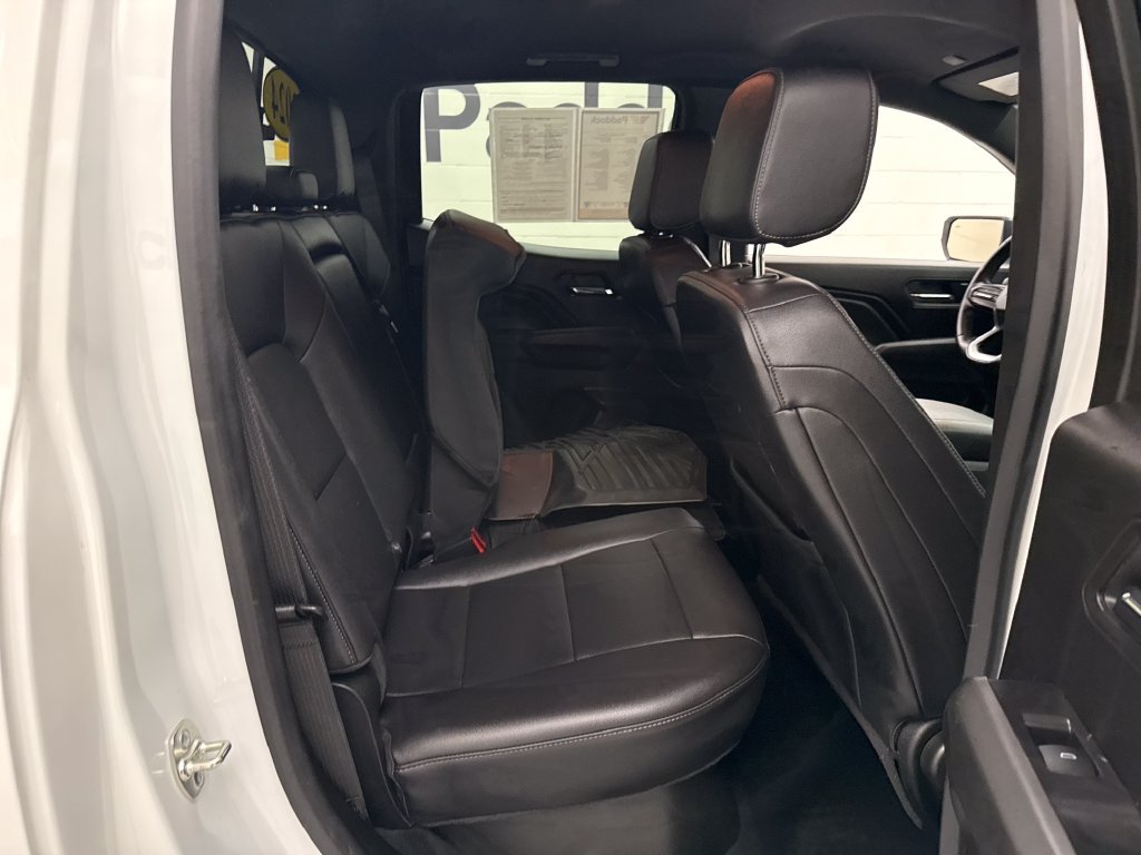Used 2024 Chevrolet Colorado LT w/ LT Convenience Package III RWD image 24