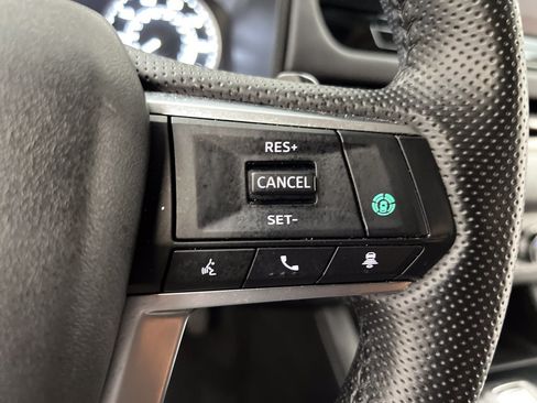 Used 2025 Mitsubishi Outlander SE FWD image 53