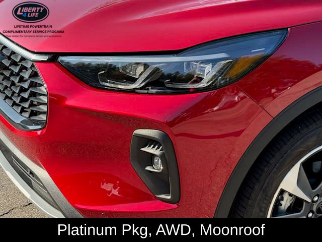 Used 2025 Ford Escape Platinum w/ Premium Technology Package AWD/4WD image 9
