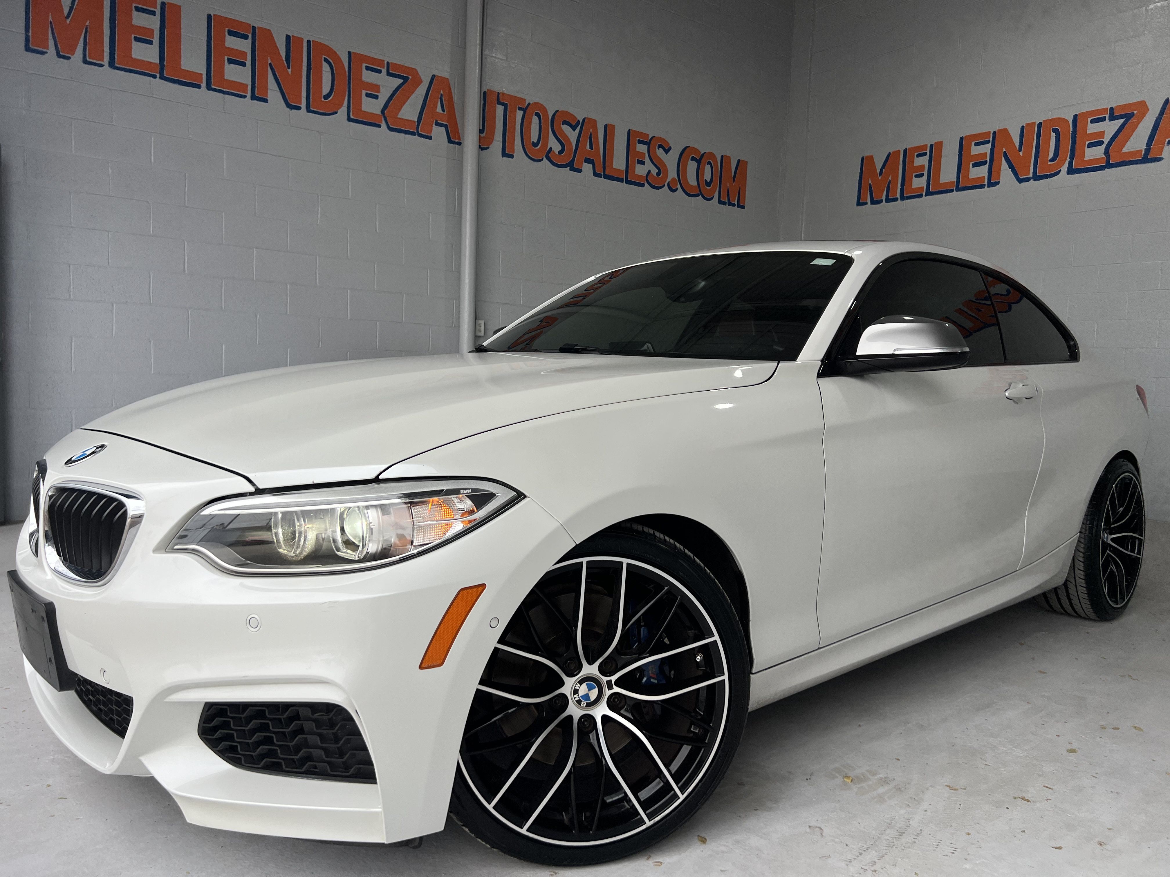 Used 2015 BMW M235i Coupe RWD image 1