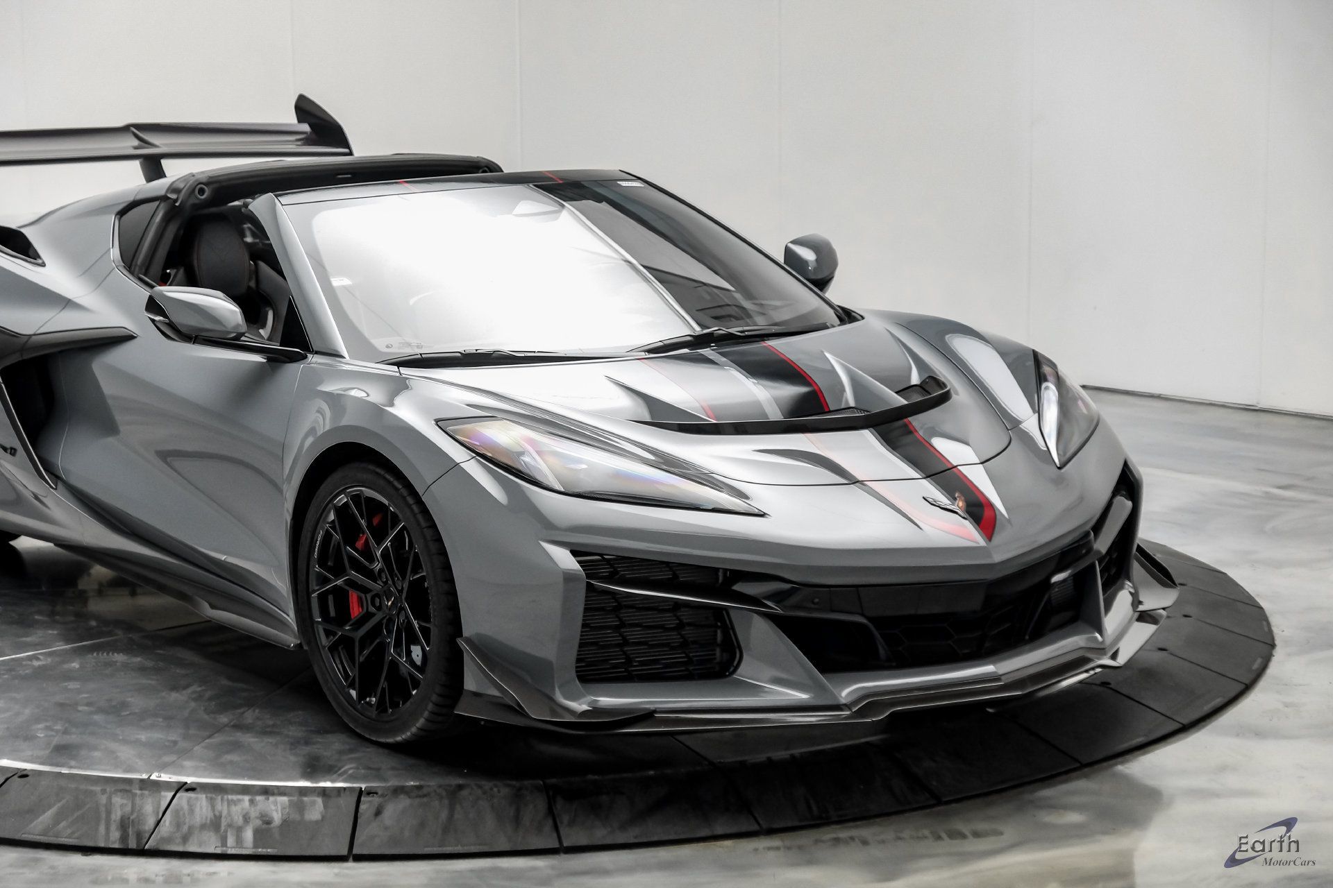 Used 2025 Chevrolet Corvette ZR1 w/ ZR1 Carbon Fiber Aero Package RWD image 36