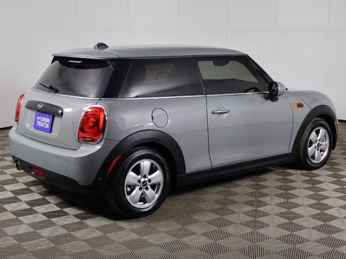 Used 2019 MINI Cooper Hardtop image 7