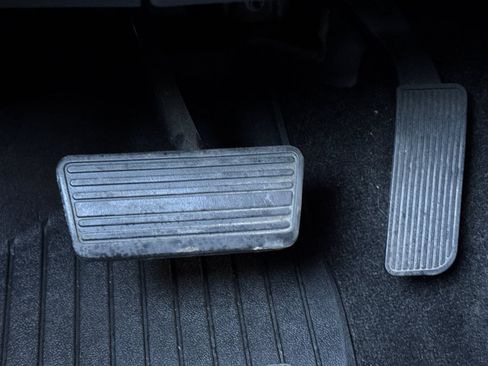 Used 2017 Chevrolet Silverado 1500 LT w/ All Star Edition image 39