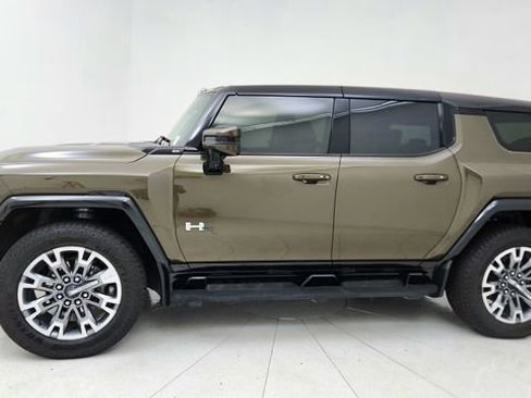 Used 2025 GMC Hummer EV 2X w/ LPO, Cargo Utility Package image 3