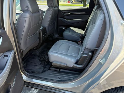 Used 2018 Buick Enclave Premium FWD image 22