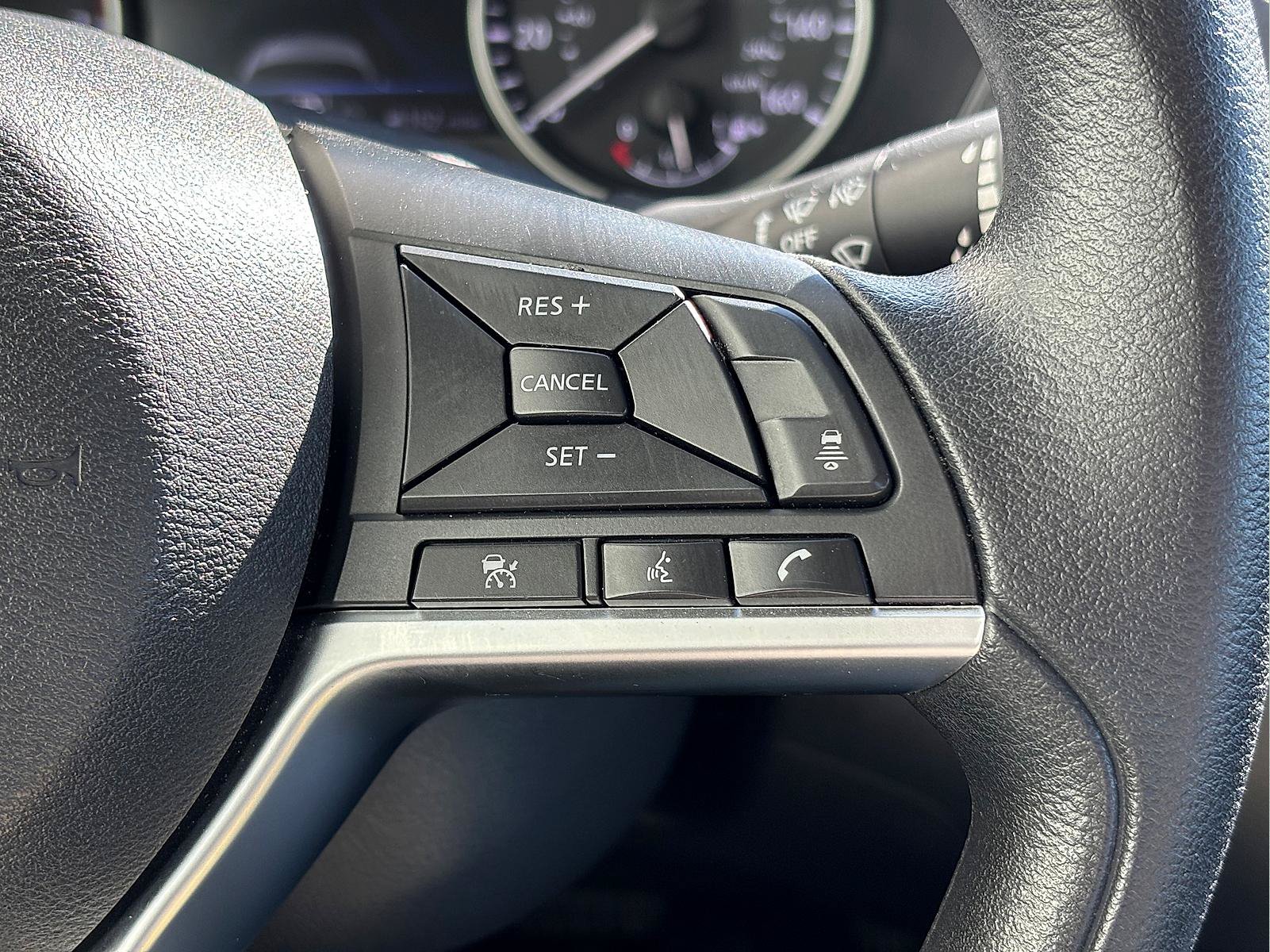 Used 2025 Nissan Sentra SV FWD image 29