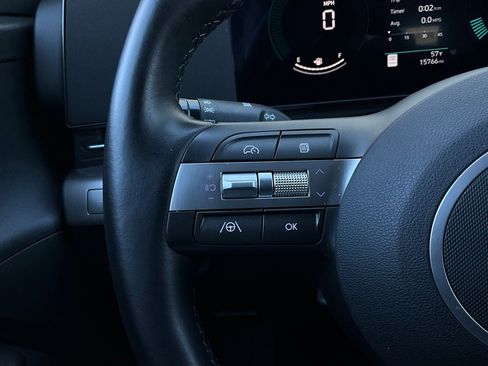 Used 2025 Hyundai Kona SEL image 35