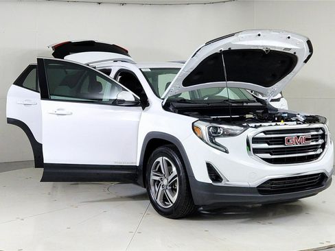 Used 2021 GMC Terrain SLT image 9
