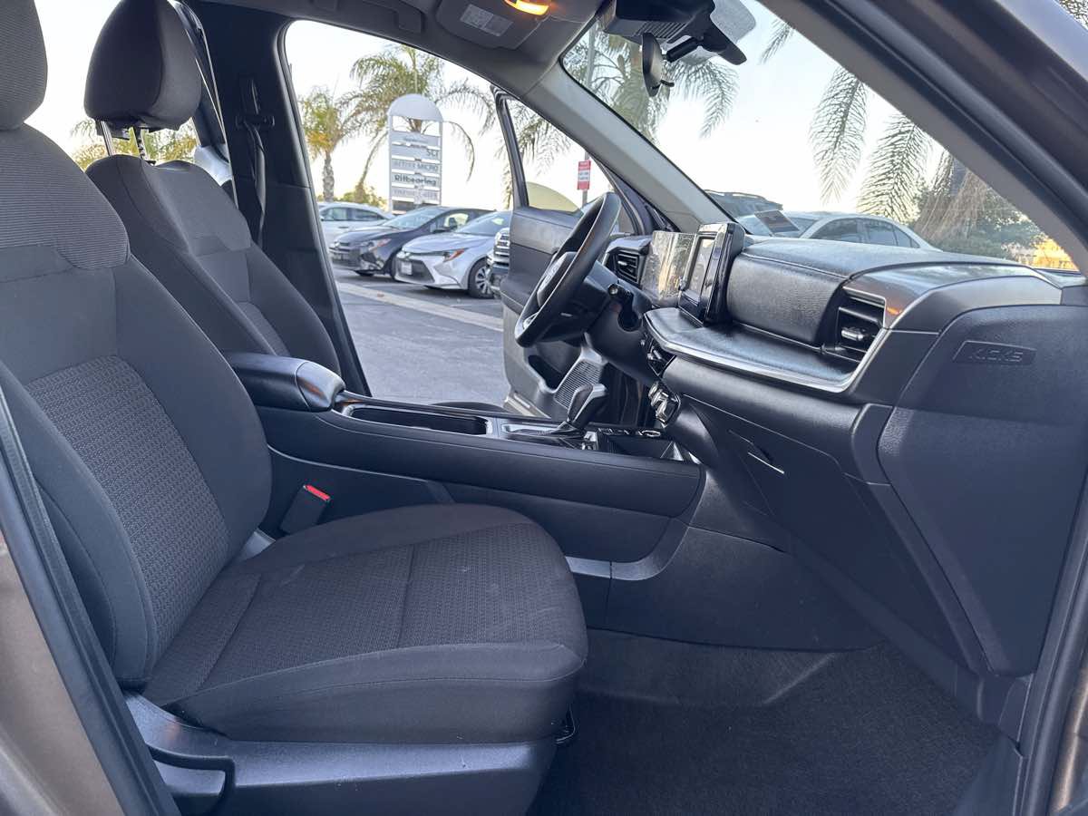 Used 2025 Nissan Kicks S w/ Charging Package FWD image 22