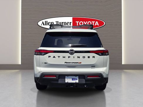 Used 2023 Nissan Pathfinder Rock Creek AWD/4WD image 7