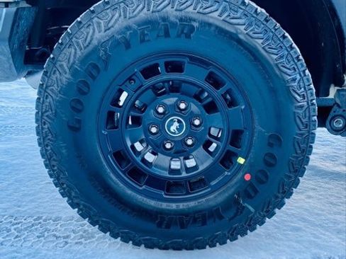 New 2026 Ford Bronco Badlands image 9