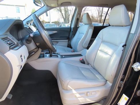 Certified 2018 Honda Pilot EX-L image 14