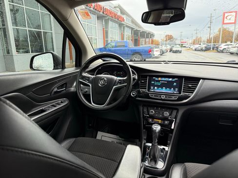 Used 2017 Buick Encore Preferred image 29