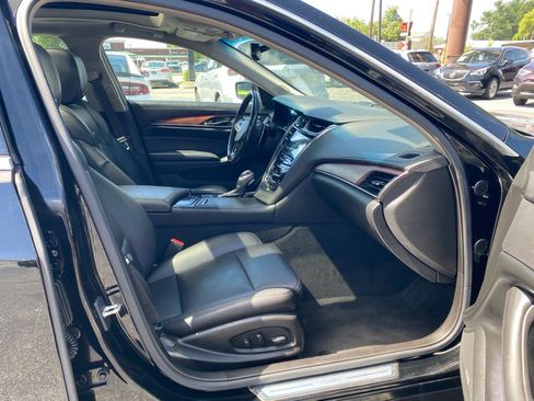 Used 2019 Cadillac CTS Luxury RWD image 36