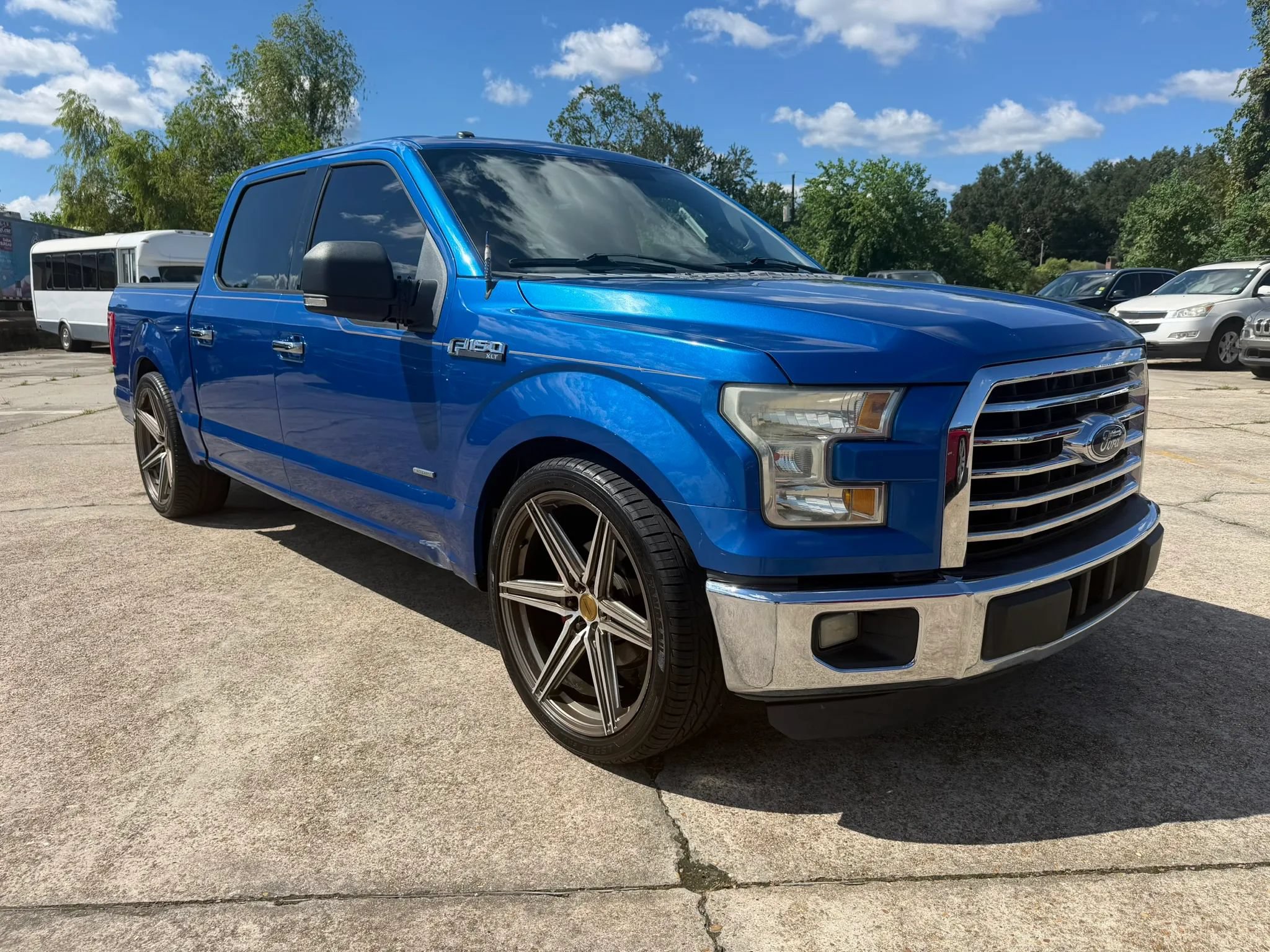 Used 2015 Ford F150 XLT w/ Equipment Group 302A Luxury RWD image 7