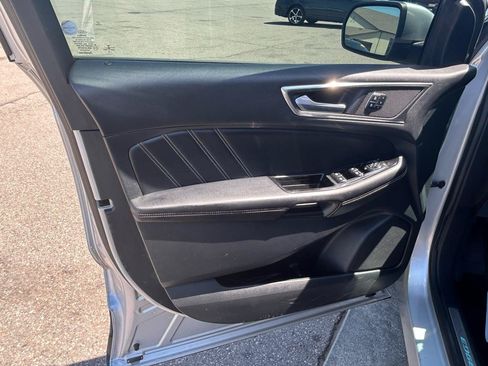 Used 2016 Ford Edge Sport w/ Equipment Group 401A AWD/4WD image 14
