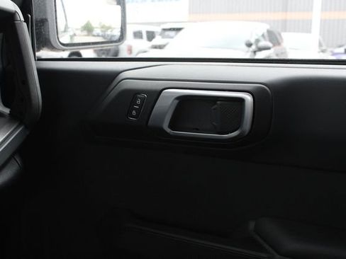 New 2025 Ford Bronco 4-Door AWD/4WD image 20