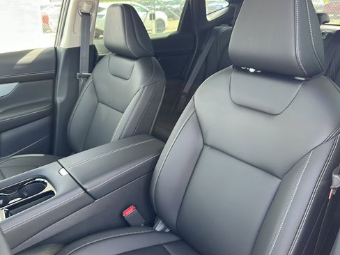 New 2025 Nissan Murano SL image 11