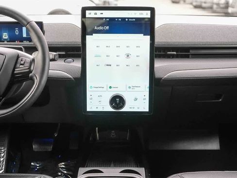 Used 2025 Ford Mustang Mach-E Premium image 13