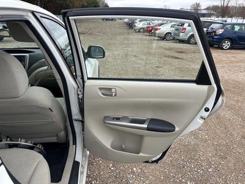 Used 2010 Subaru Impreza 2.5i image 27