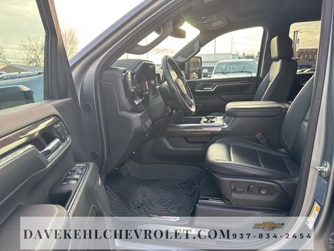 Used 2024 Chevrolet Silverado 3500 LTZ w/ LTZ Plus Package image 16