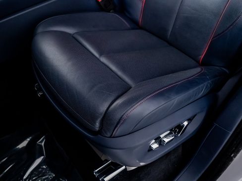 Used 2023 Rolls-Royce Cullinan image 28