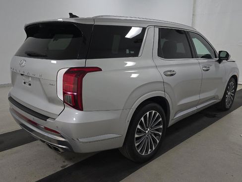 Used 2024 Hyundai Palisade Calligraphy AWD/4WD image 3