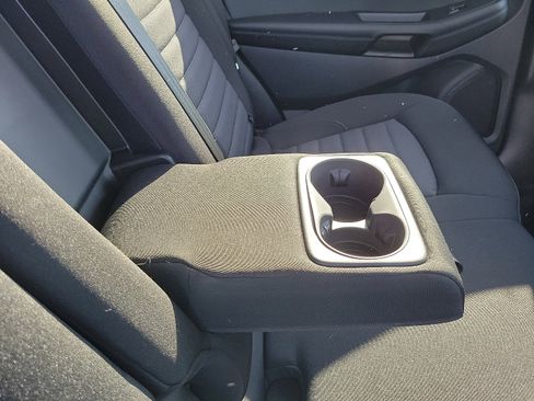 Certified 2024 Ford Edge SE w/ Black Appearance Package image 16