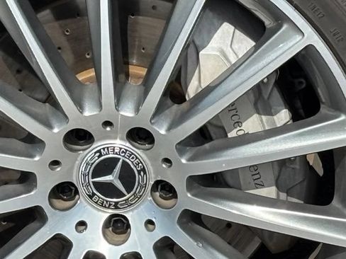 Used 2019 Mercedes-Benz GLC 300 4MATIC Coupe image 9