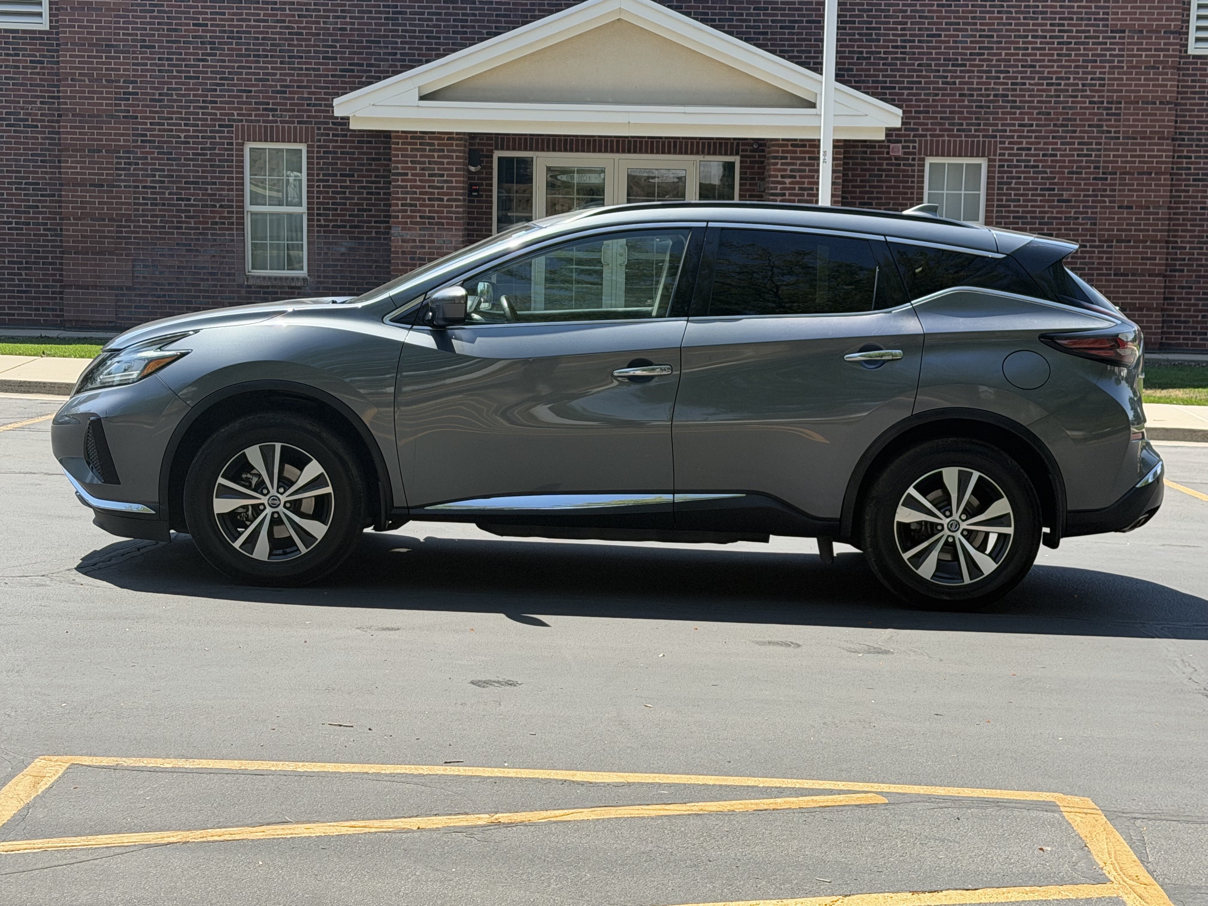 Used 2020 Nissan Murano SV AWD/4WD image 3