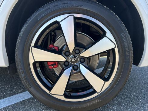 Certified 2024 Audi Q5 2.0T Premium Plus image 14