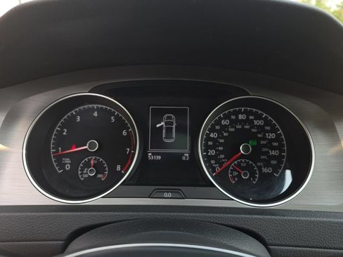 Used 2016 Volkswagen Golf SE w/ Lighting Package FWD image 14