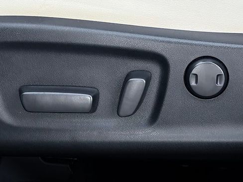 Used 2021 Lexus RX 450h AWD w/ Premium Package image 29