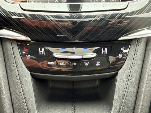 Certified 2023 Cadillac XT6 Premium Luxury w/ LPO, Floor Liner Package image 23