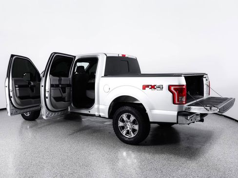 Used 2015 Ford F150 XLT w/ Equipment Group 302A Luxury AWD/4WD image 13