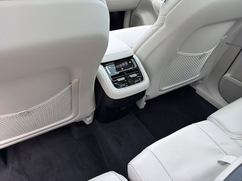 New 2026 Volvo XC90 B6 Ultra w/ Protection Package Premier image 8