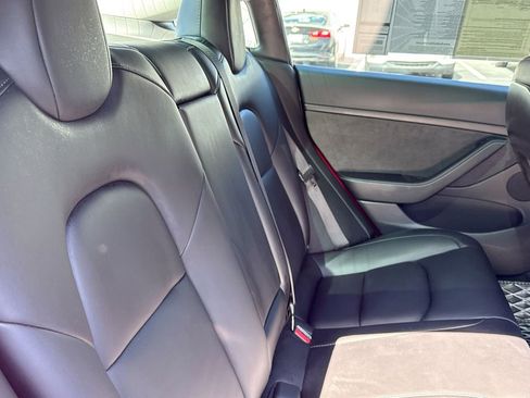 Used 2022 Tesla Model 3 Performance image 27