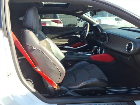 Used 2022 Chevrolet Camaro ZL1 image 15