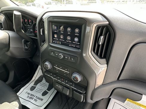 New 2025 Chevrolet Silverado 1500 Custom image 13
