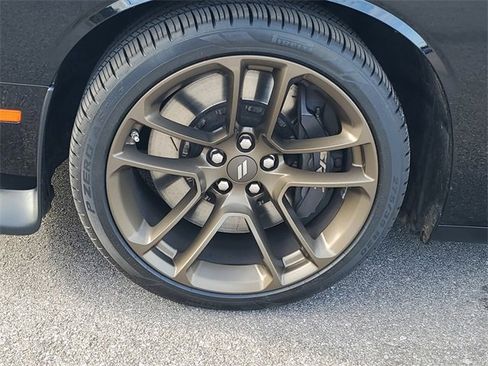 Used 2021 Dodge Challenger R/T Scat Pack w/ Dynamics Package image 31