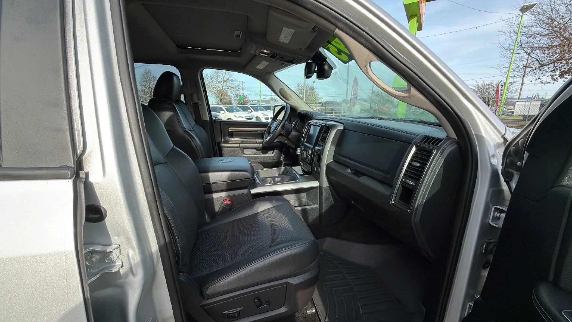 Used 2015 RAM 1500 Sport w/ Sport Premium Group AWD/4WD image 15
