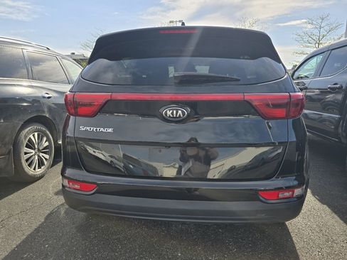 Used 2018 Kia Sportage LX image 6